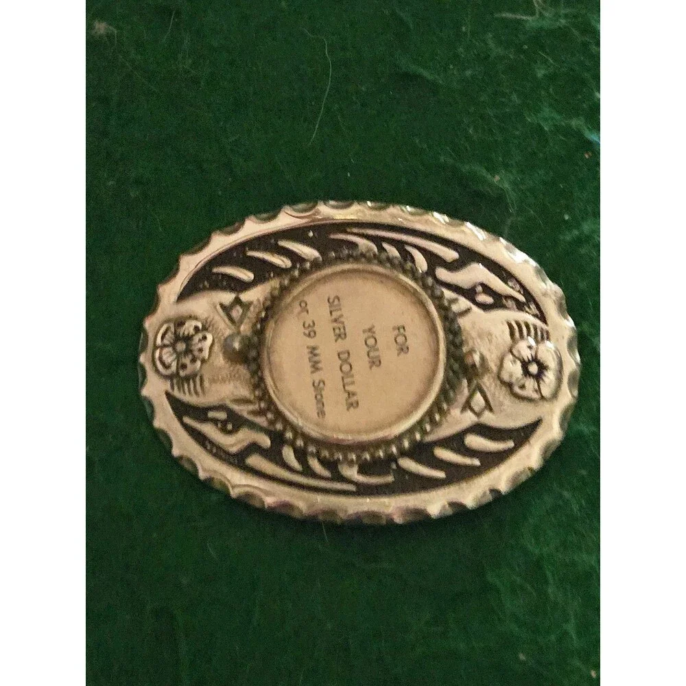 Vintage Belt Buckle For Silver Dollar (O-14)